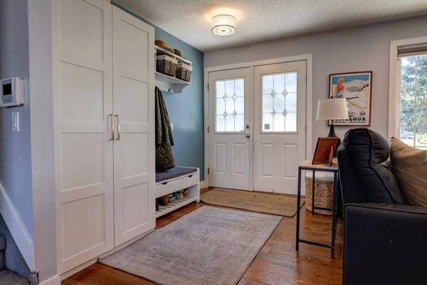 116 Braxton PL SW, Calgary, AB T2W1C8