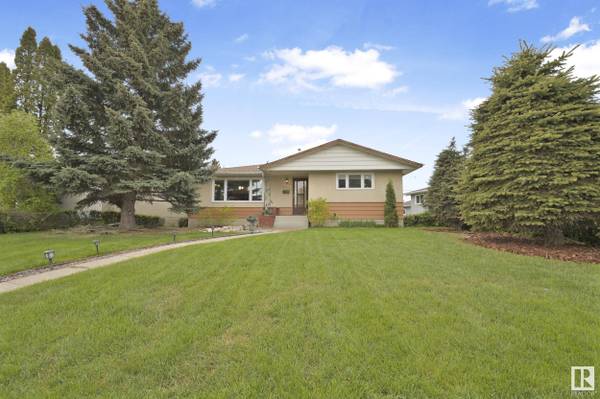 6607 89 AV NW, Edmonton, AB T6B 0N1