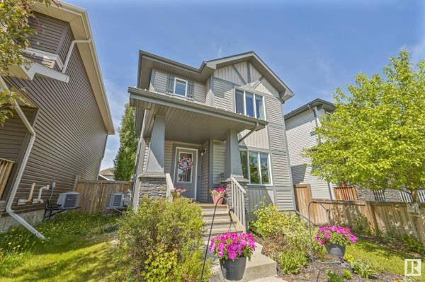 7218 ARMOUR CR SW, Edmonton, AB T6W 2N9