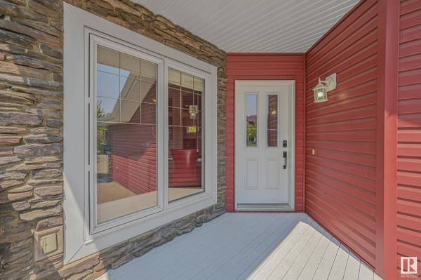 100 ELLINGTON CR, St. Albert, AB T8N 4C6