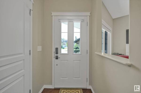 100 ELLINGTON CR, St. Albert, AB T8N 4C6