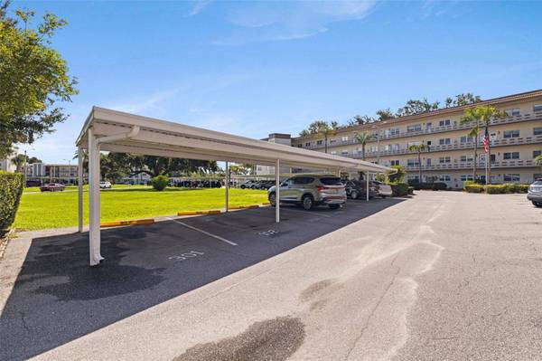 5725 80TH ST N #301, St Petersburg, FL 33709