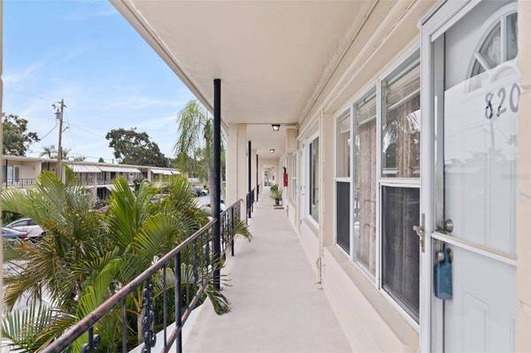 4154 56TH ST N #820, St Petersburg, FL 33709