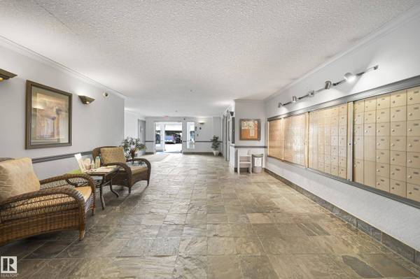 #131 592 HOOKE RD NW, Edmonton, AB T5A 5H2