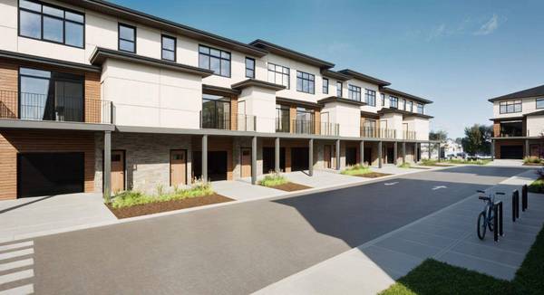 30 Creekside  villas Villas #605, Calgary, AB T1T1Z1