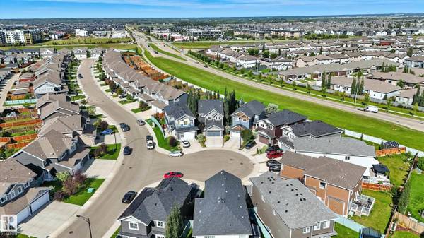 16640 14 AV SW, Edmonton, AB T6W 3C3