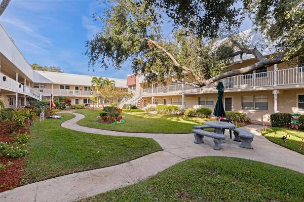 10035 63RD AVE N #23, St Petersburg, FL 33708