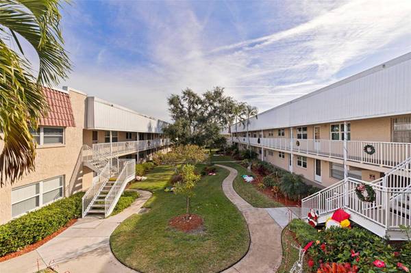 10035 63RD AVE N #23, St Petersburg, FL 33708