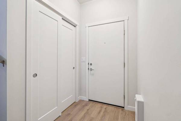 400 Belmont ST SW #110, Calgary, AB T2X4c1