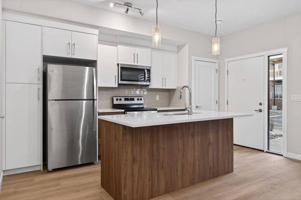 400 belmont ST SW #203, Calgary, AB T2X4C1