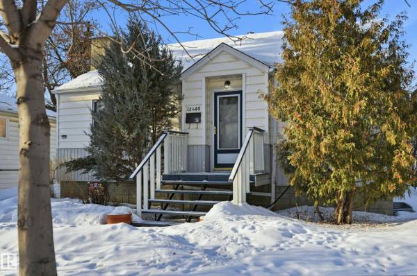 12408 89 ST NW, Edmonton, AB T5B 3W9