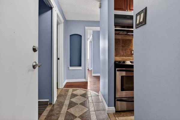 515 57 AVE SW #209, Calgary, AB T2V0H3