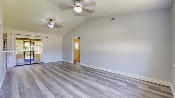 2569 SE Grand DR, Port Saint Lucie, FL 34952