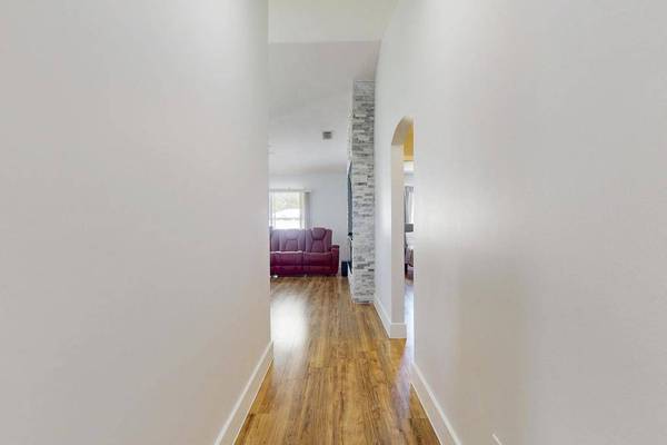 573 SW Cherryhill RD, Port Saint Lucie, FL 34953