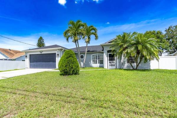 573 SW Cherryhill RD, Port Saint Lucie, FL 34953