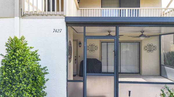 7427 SE Jamestown TER, Hobe Sound, FL 33455