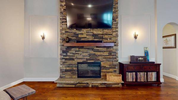 607 NW Whitfield WAY, Port Saint Lucie, FL 34986