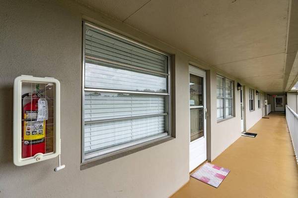 3 Lake Vista TRL #203, Port St Lucie, FL 34952