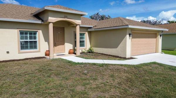 4201 SW Mcclellen ST, Port St Lucie, FL 34953