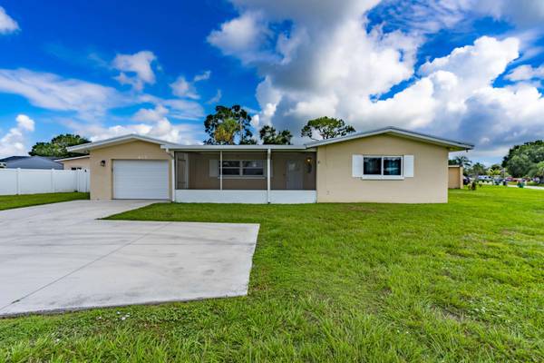 613 Beach AVE, Port St Lucie, FL 34952