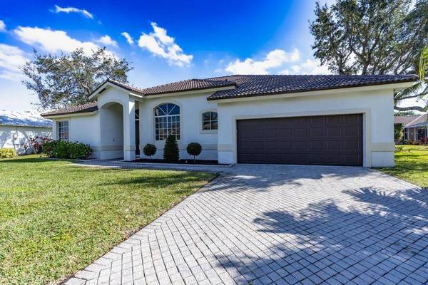 1255 SW Maplewood DR, Port St Lucie, FL 34986