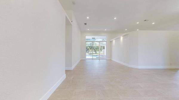 1255 SW Maplewood DR, Port St Lucie, FL 34986