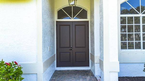 1255 SW Maplewood DR, Port St Lucie, FL 34986