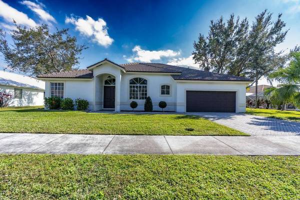 1255 SW Maplewood DR