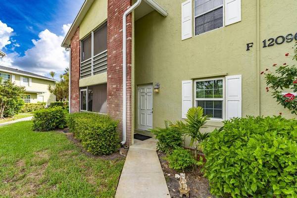 12096 FL A1AAlt #F3, Palm Beach Gardens, FL 33410