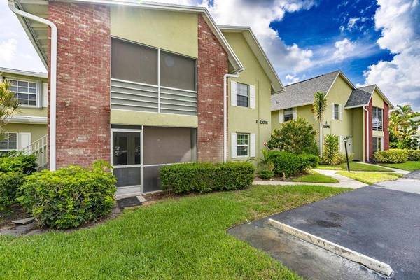 12096 FL A1AAlt #F3, Palm Beach Gardens, FL 33410