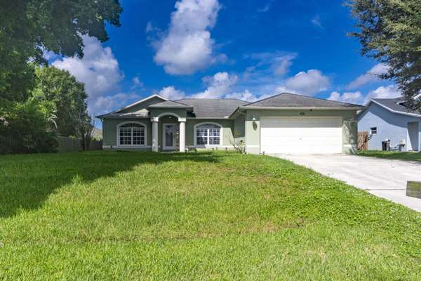 436 SW BRADSHAW CIR