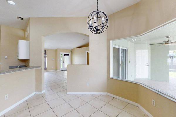 436 SW BRADSHAW CIR, Port St Lucie, FL 34953