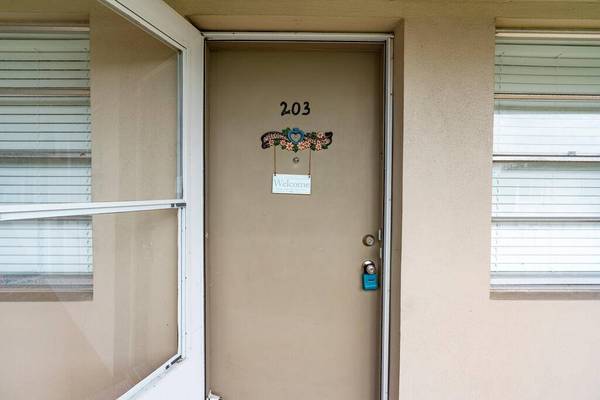 3 Lake Vista TRL #203, Port St Lucie, FL 34952