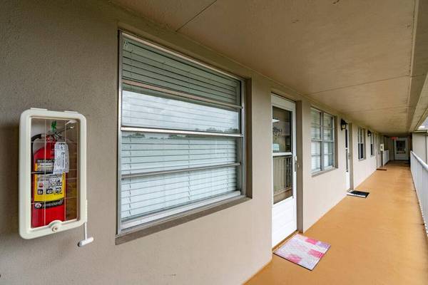 3 Lake Vista TRL #203, Port St Lucie, FL 34952