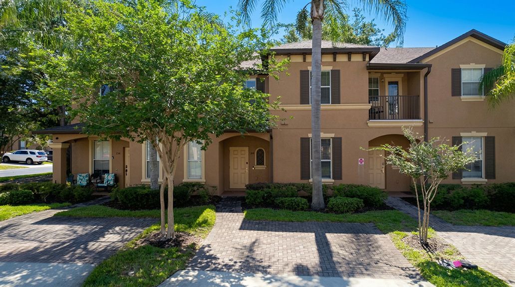 Regal Palms resort spa in Davenport Florida resort style living close to Dsiney Orlando.EXIT Realty 4Corners Real Estate Services in Central Florida 4