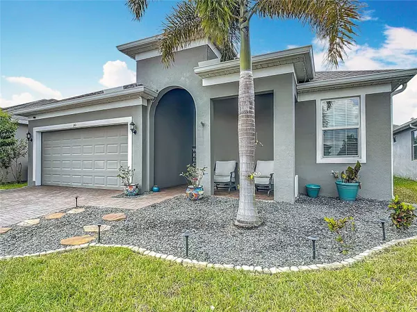 140 TRINITY RIDGE CIR, Davenport, FL 33897