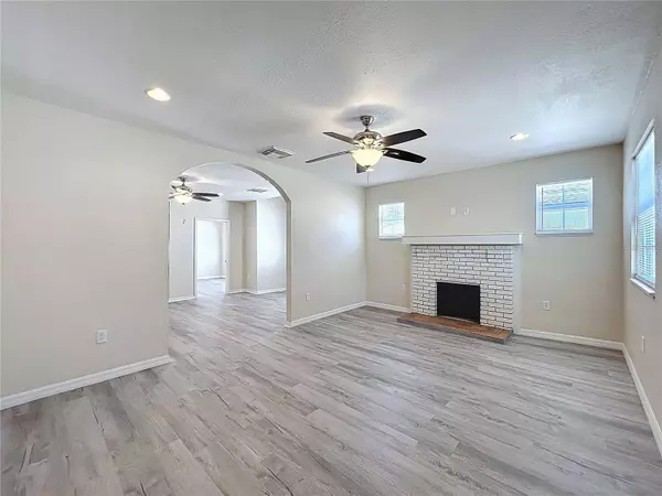 2409 E MAGNOLIA ST, Lakeland, FL 33801