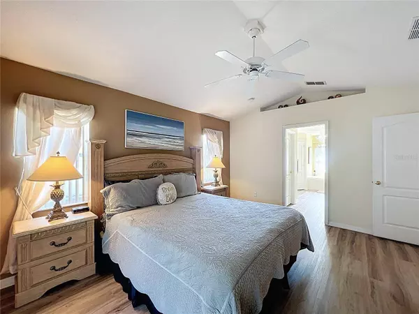 458 MOSCATO DR, Davenport, FL 33897