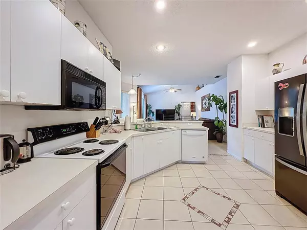 936 MONTANA AVE, Davenport, FL 33897