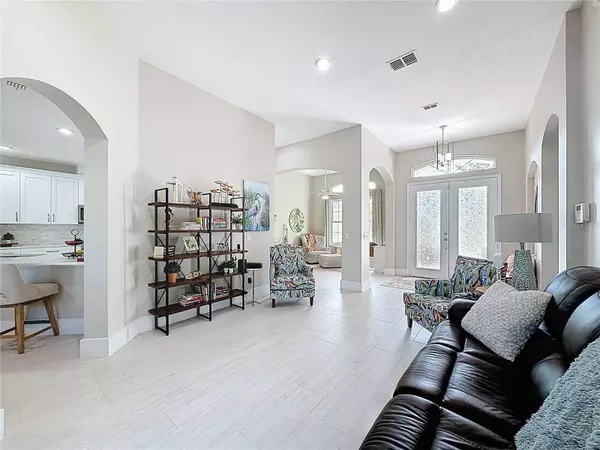 2556 CHAPALA DR, Kissimmee, FL 34746