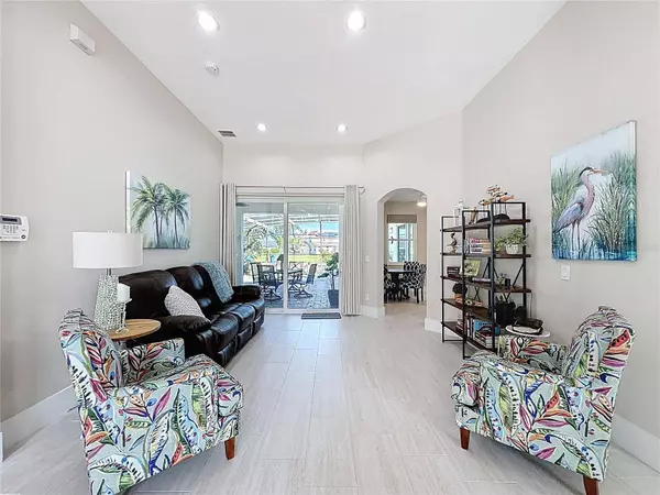 2556 CHAPALA DR, Kissimmee, FL 34746