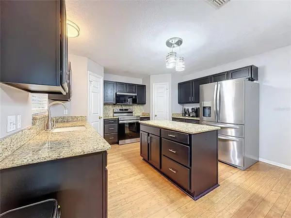 243 ASHFORD DR, Davenport, FL 33837