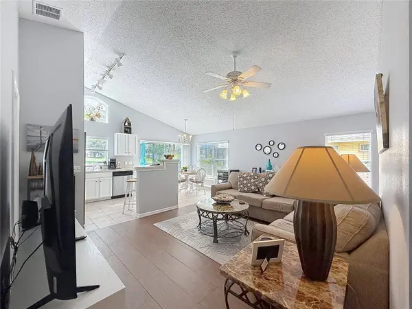 1140 MARINER CAY DR, Haines City, FL 33844