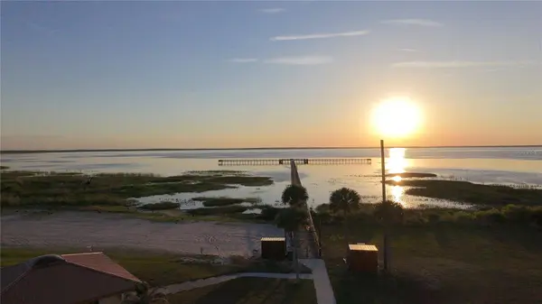1002 GARDENIA DR, Indian Lake Estates, FL 33855