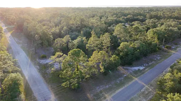 1002 GARDENIA DR, Indian Lake Estates, FL 33855