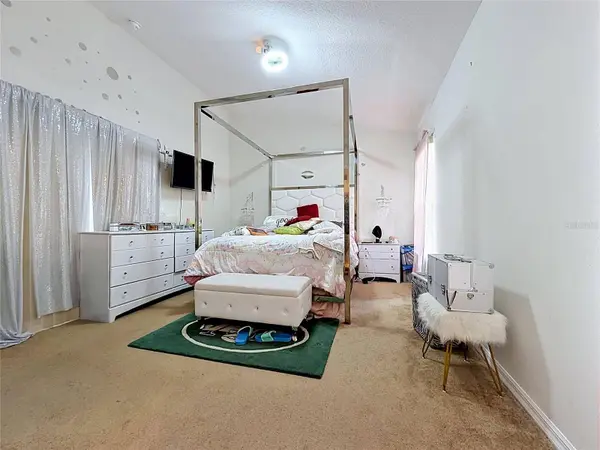 230 HYPOLITA AVE, Davenport, FL 33897