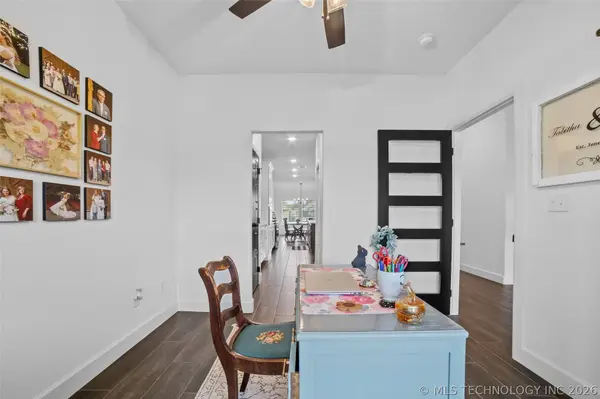 3035 N Dogwood DR, Catoosa, OK 74015
