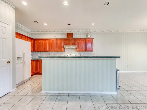 3006 W G ST, Jenks, OK 74037