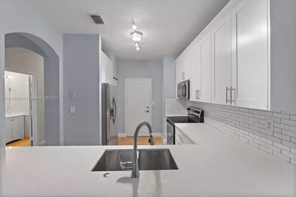 12720 SW 49th Ct, Miramar, FL 33027