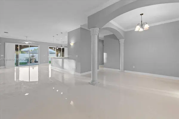 16640 NW 86th Ct, Miami Lakes, FL 33016